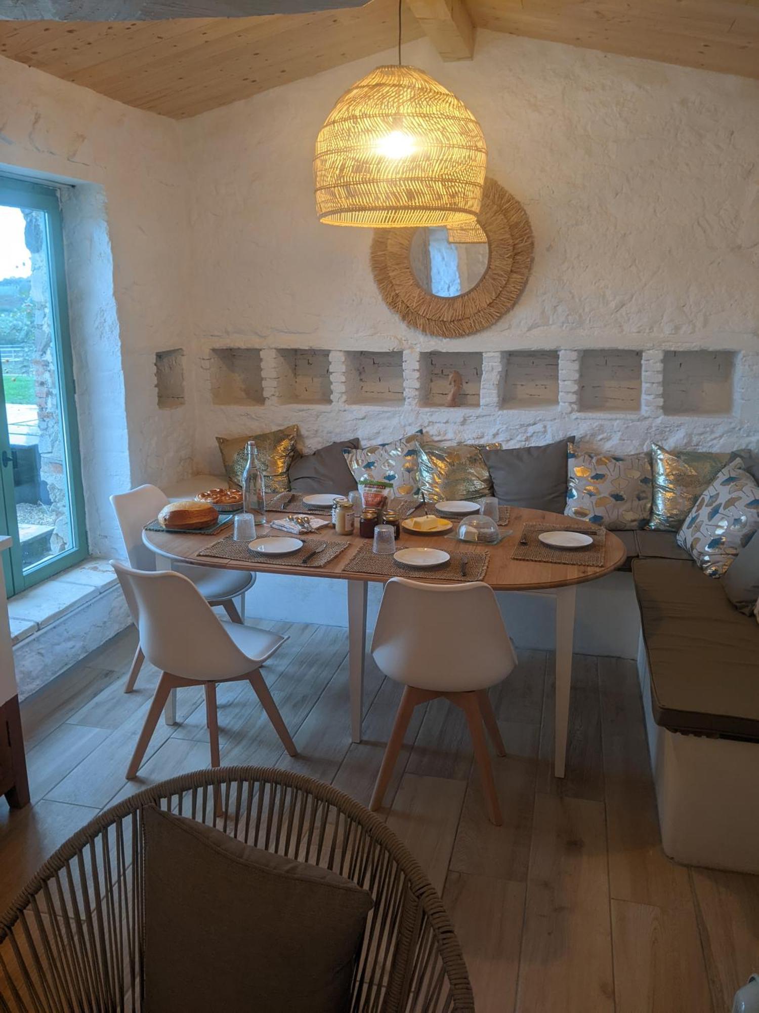 Le Moulin Du Fresne, Chambres D'Hotes Gourge Luaran gambar