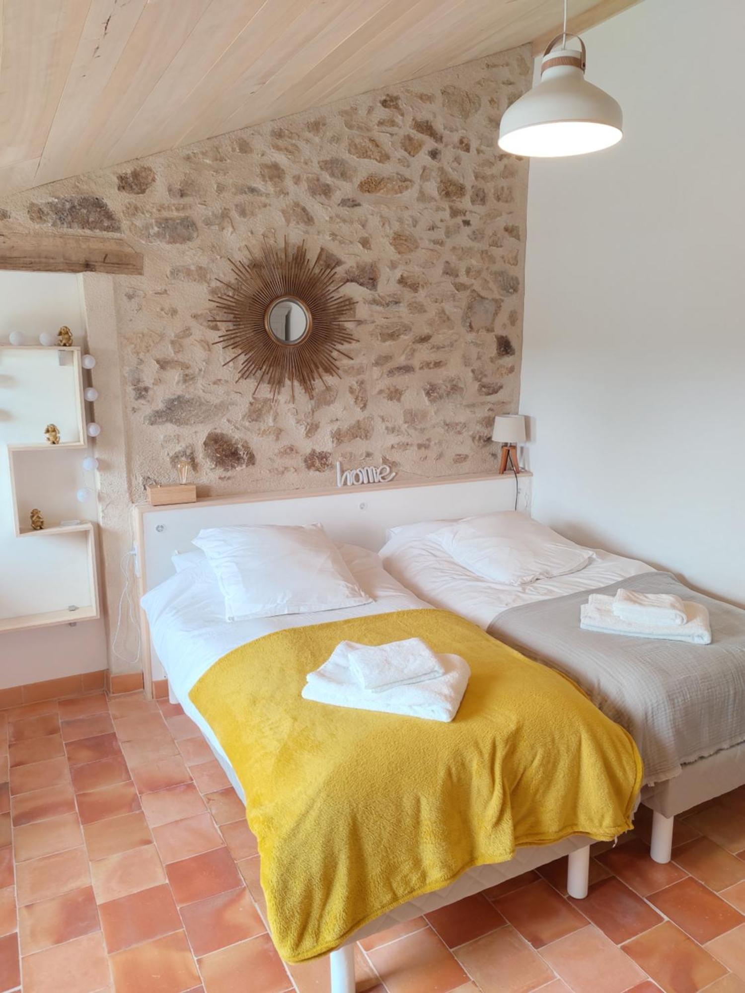 Le Moulin Du Fresne, Chambres D'Hotes Gourge Luaran gambar