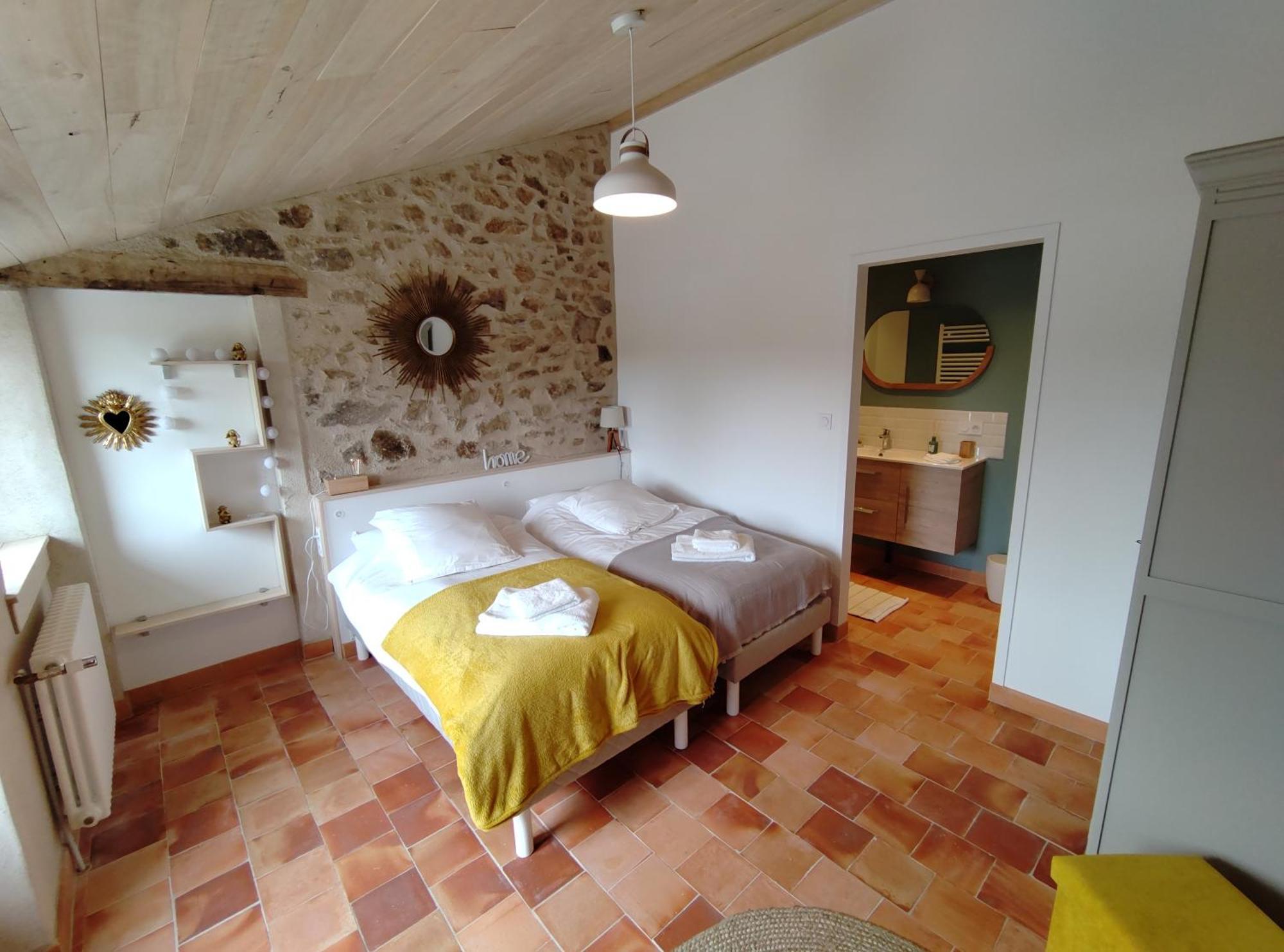 Le Moulin Du Fresne, Chambres D'Hotes Gourge Luaran gambar