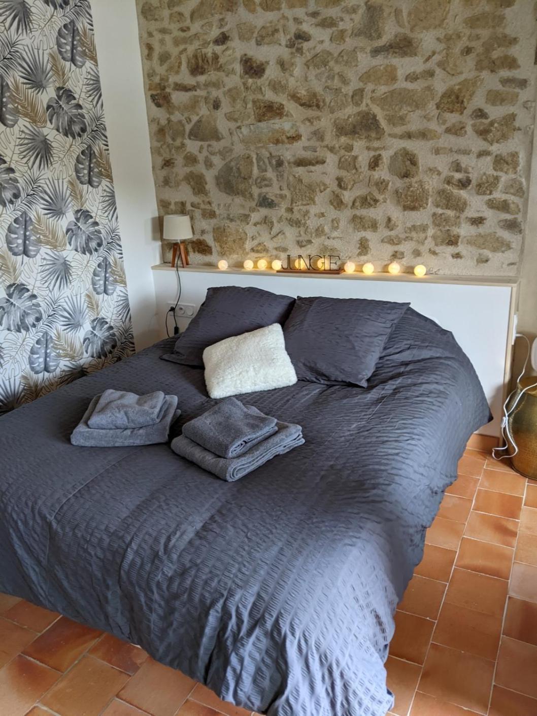 Le Moulin Du Fresne, Chambres D'Hotes Gourge Luaran gambar